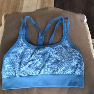 CHAMPION SPORTS BRA SIZE SMALL